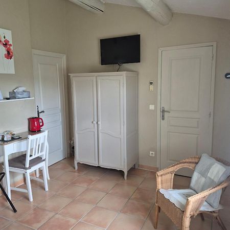 Mas Clement - Chambre Et Table D'Hotes LʼIsle-sur-la-Sorgue Екстериор снимка