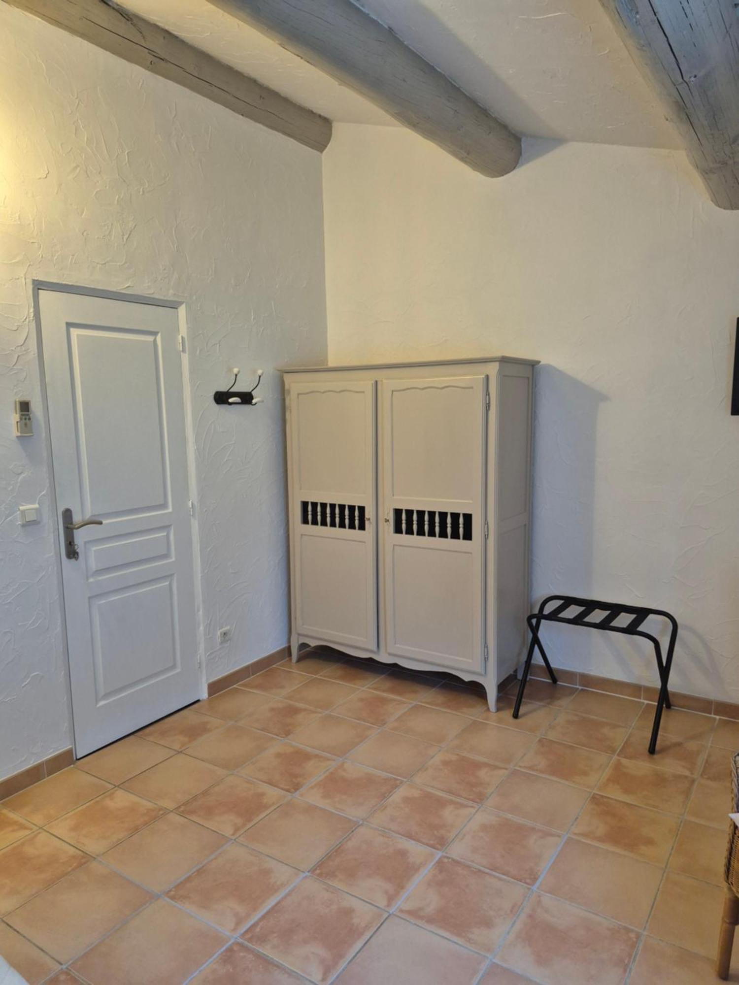 Mas Clement - Chambre Et Table D'Hotes LʼIsle-sur-la-Sorgue Екстериор снимка